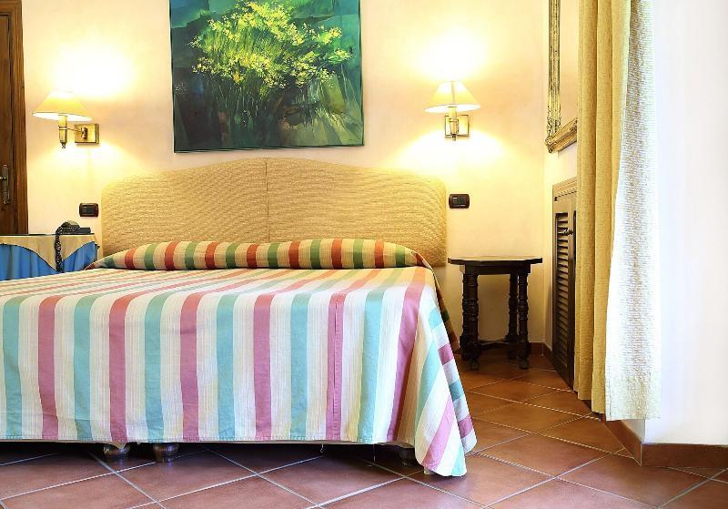 טמפיו פאוזניה L'Agnata Di De Andre Boutique Hotel מראה חיצוני תמונה