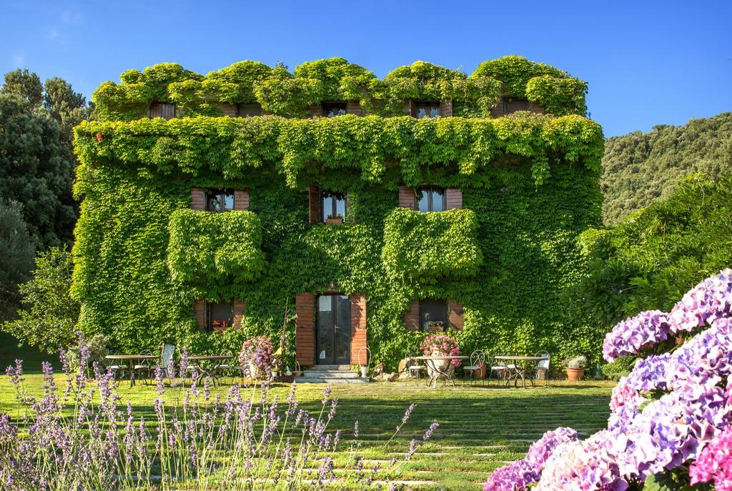 טמפיו פאוזניה L'Agnata Di De Andre Boutique Hotel מראה חיצוני תמונה