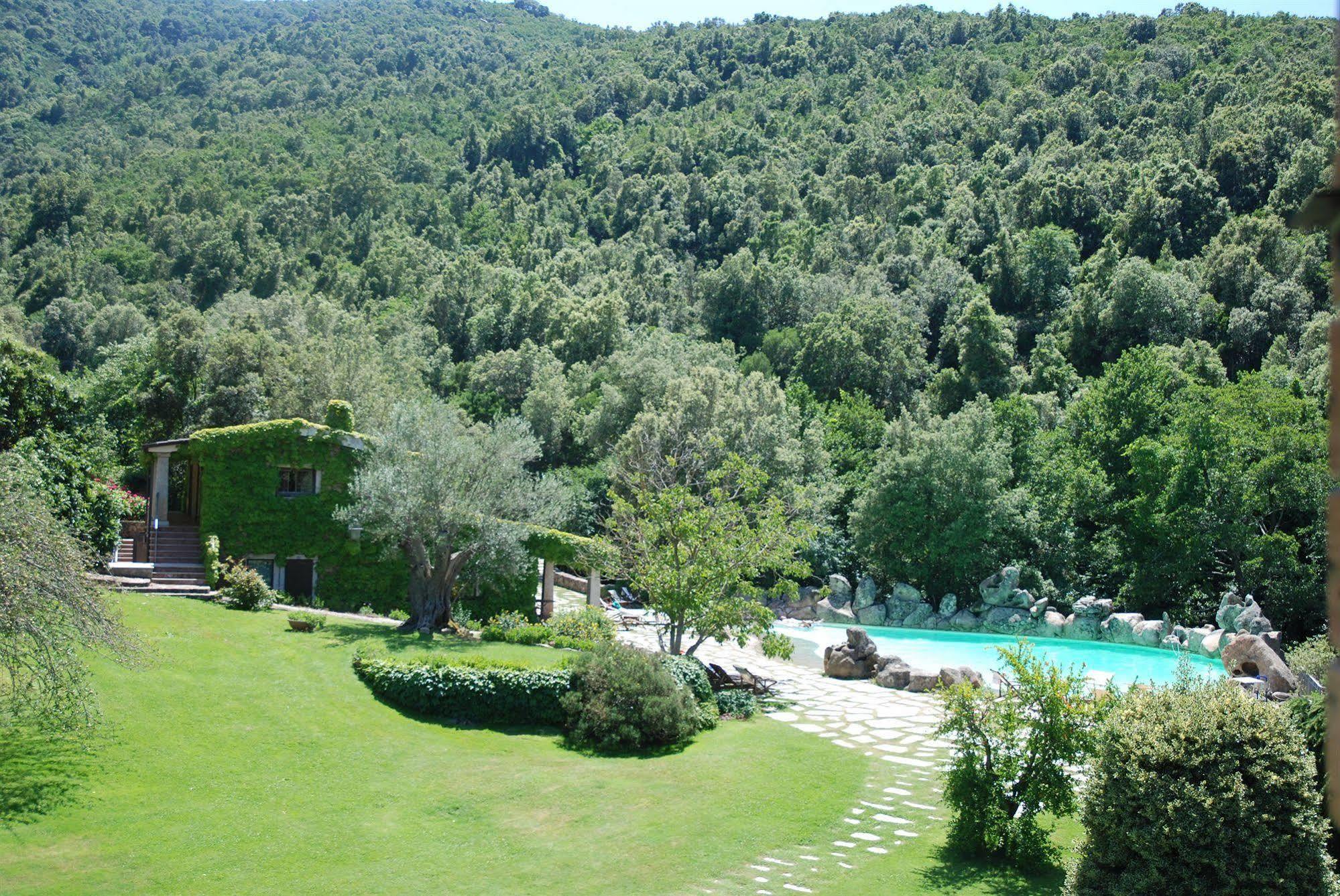 טמפיו פאוזניה L'Agnata Di De Andre Boutique Hotel מראה חיצוני תמונה