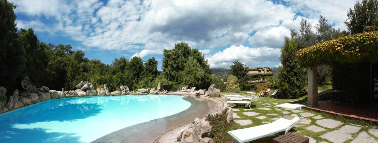 טמפיו פאוזניה L'Agnata Di De Andre Boutique Hotel מראה חיצוני תמונה